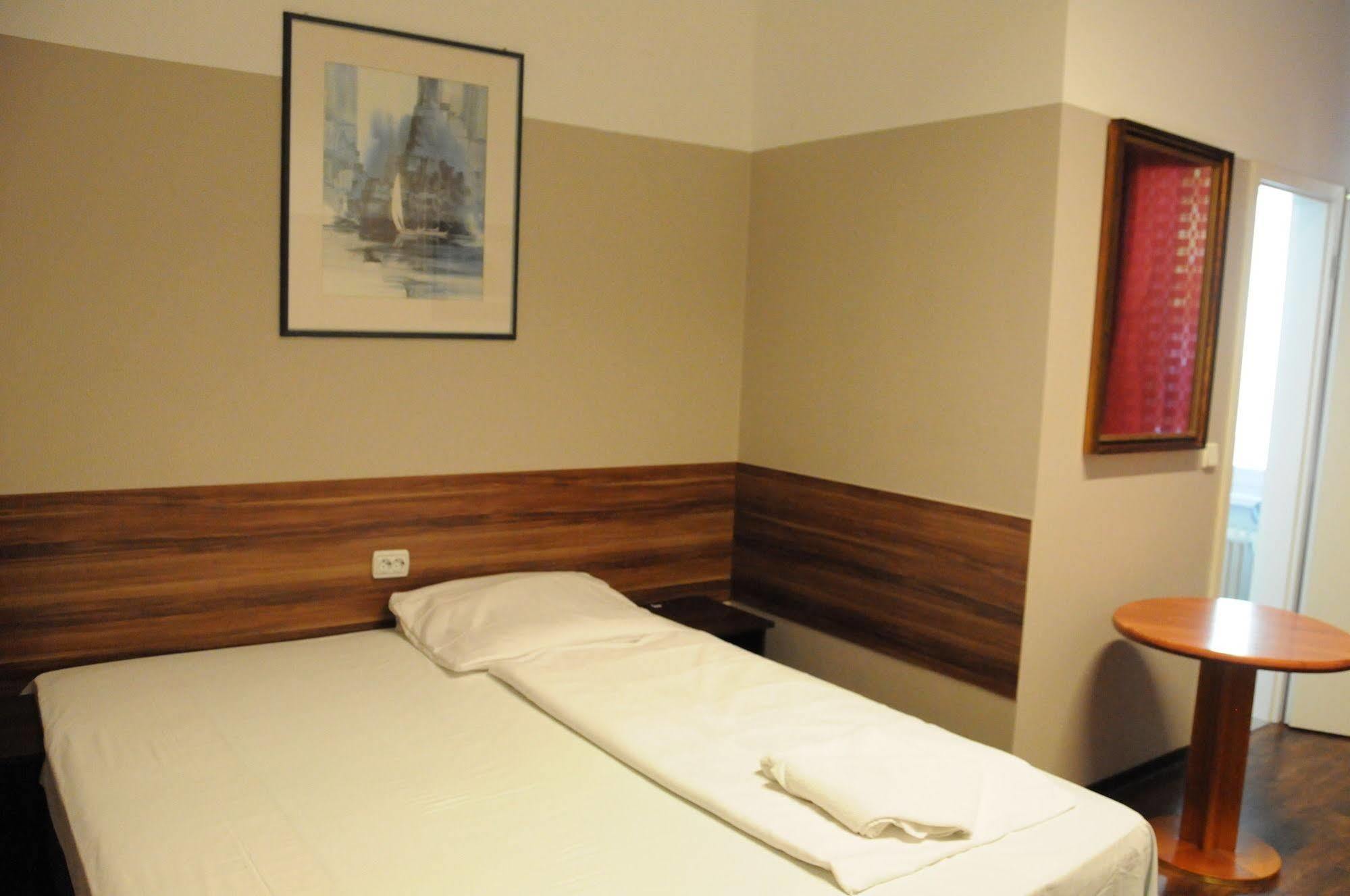 Potsdamer Inn เบอร์ลิน ภายนอก รูปภาพ